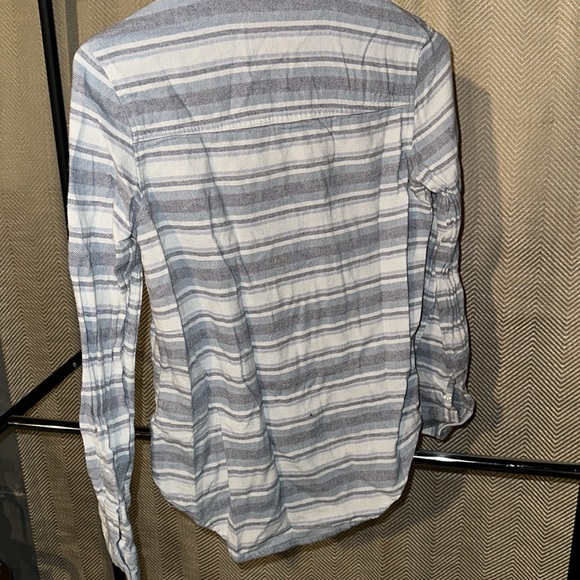 Aeropostale light color plaid flannel size XS - Picture 4 of 4